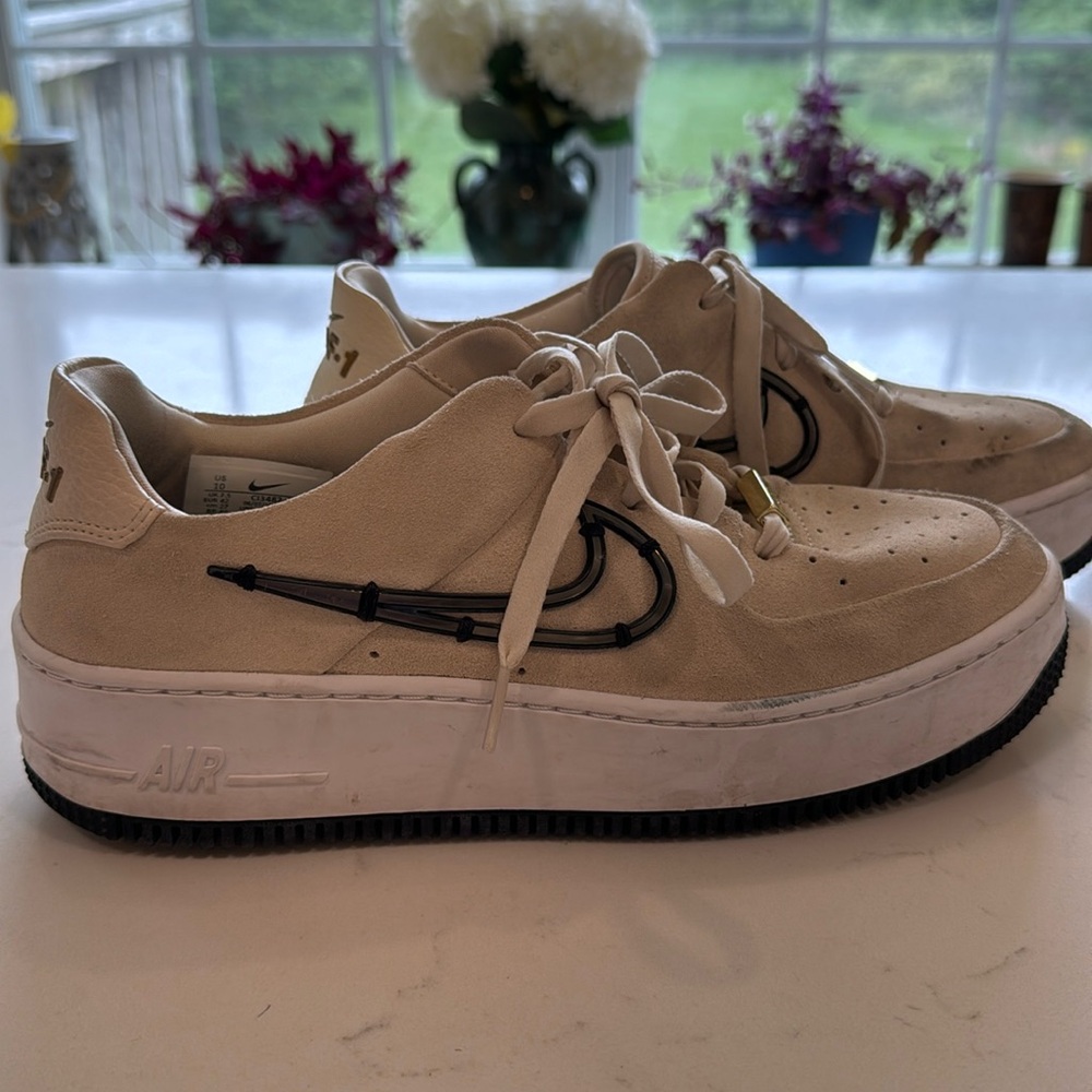 Nike Air Force One Size 10 women’s